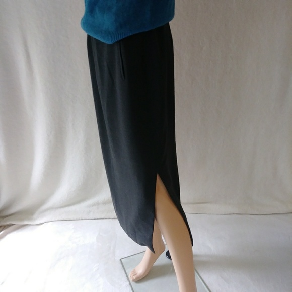 SALE! NWT GIORGIO ARMANI Gray Wool Classy Skirt - Picture 7 of 8